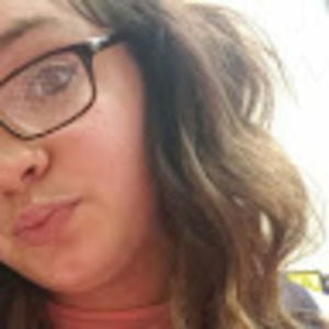 Meet your Posher, Caitlin